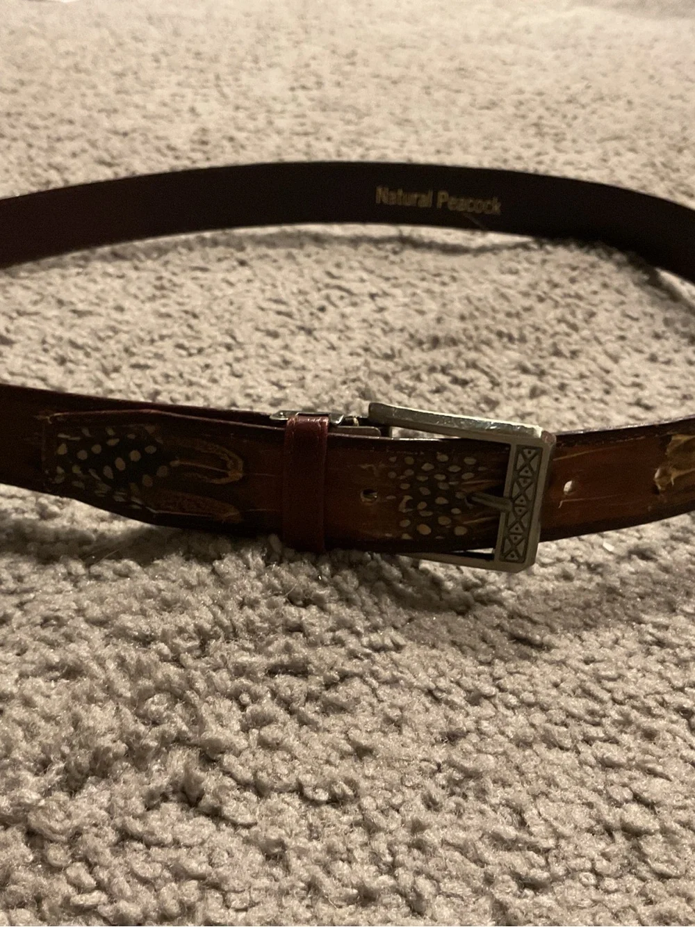 True Vintage Peacock Feather Brown Leather Belt with Brass-Toned Buckle 70’s
